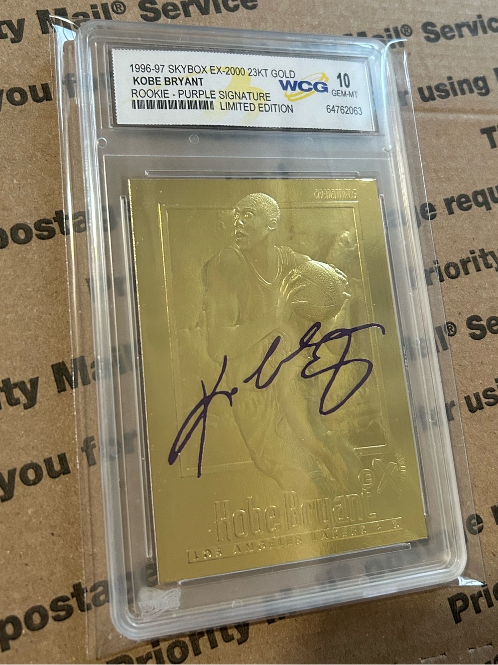 WCG 10 Kobe Bryant ‘97 SkyBox EX-2000 23KT Gold Auto Rookie Graded Card - Picture 3 of 7